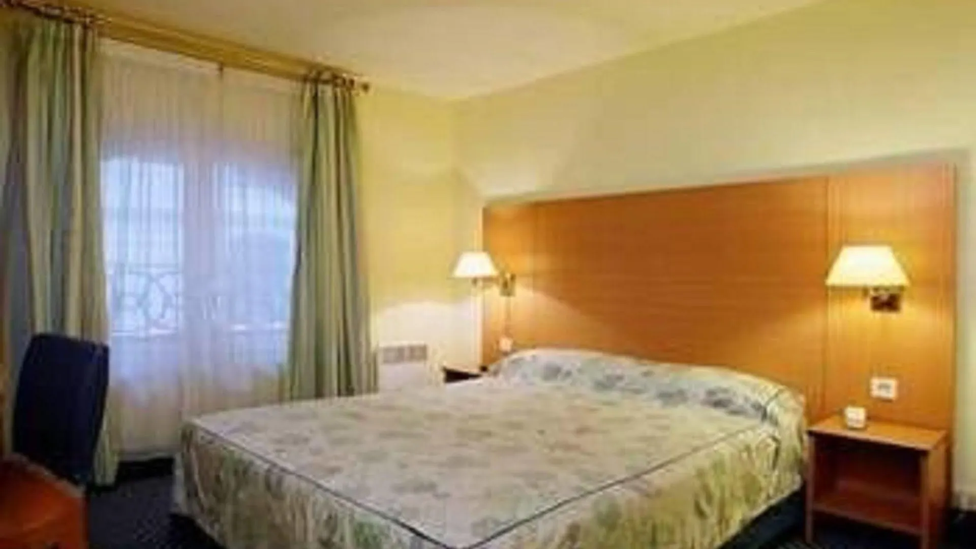 Lautrec Opera Hotel Paris